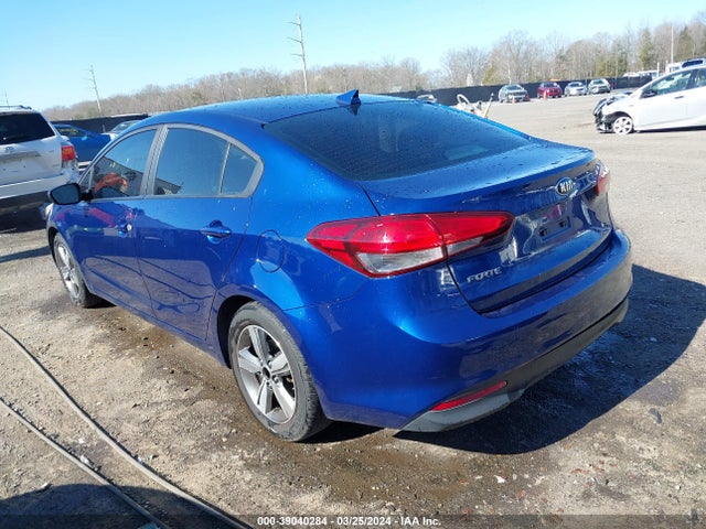 KIA FORTE LX 2018 3KPFL4A76JE256348 Image 3