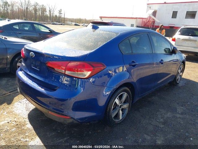 KIA FORTE LX 2018 3KPFL4A76JE256348 Image 4