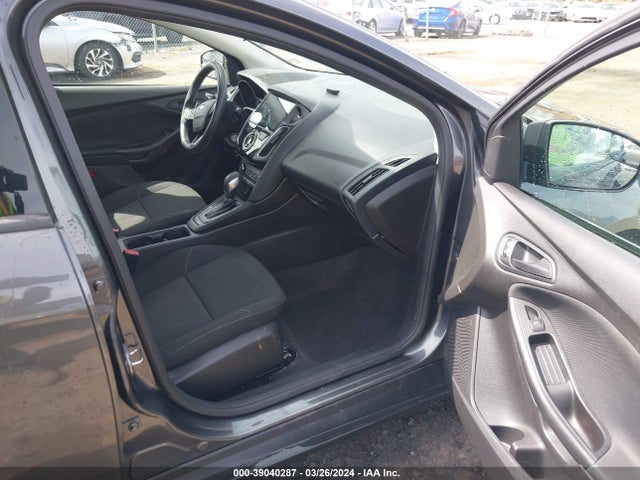 Ford FOCUS S 2018 1FADP3E26JL226137 Image 5