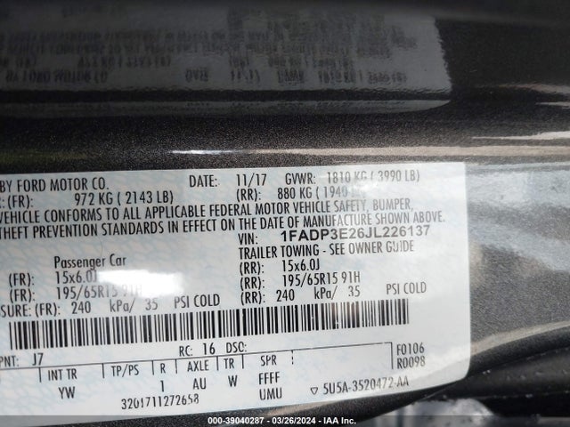 Ford FOCUS S 2018 1FADP3E26JL226137 Image 9