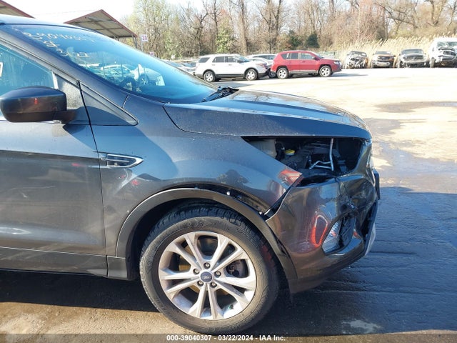 Ford ESCAPE SE 2018 1FMCU9GD1JUC88891 Image 18