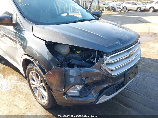 Ford ESCAPE SE 2018 1FMCU9GD1JUC88891 Image 6