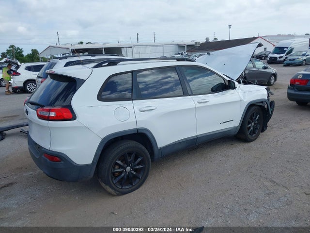 1C4PJLCB4EW292735 Jeep Cherokee Altitude