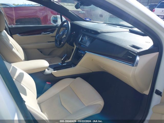 1GYKNCRS1KZ173549 Cadillac XT5 LUXURY