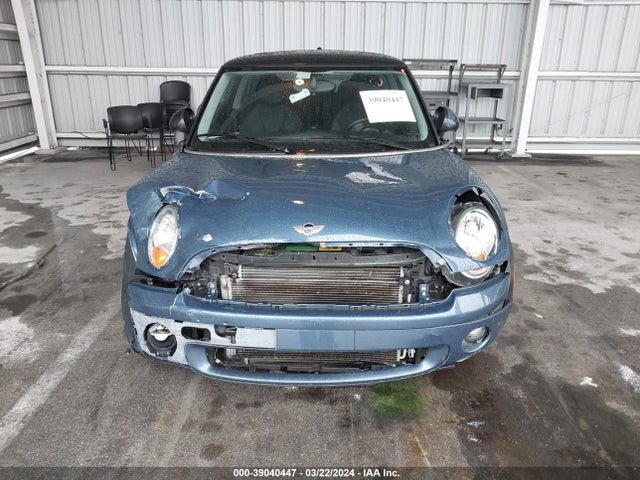 2010 MINI COOPER WMWMF3C54ATZ62906 Photo 5