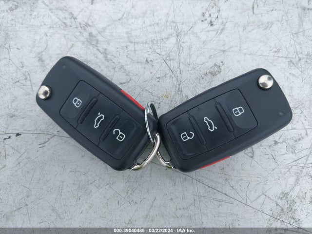 Volkswagen Beetle 1.8t Dune 2017 3VWS17AT9HM631164 Image 11