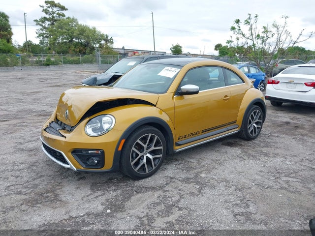 Volkswagen Beetle 1.8t Dune 2017 3VWS17AT9HM631164 Image 2