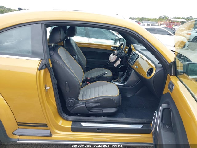 Volkswagen Beetle 1.8t Dune 2017 3VWS17AT9HM631164 Image 5