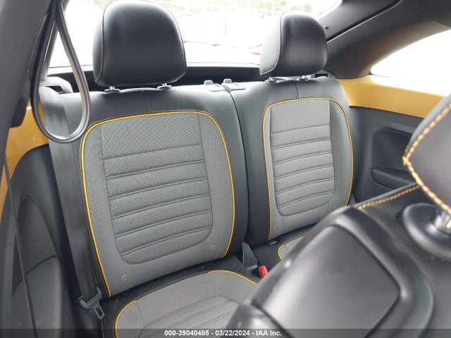 Volkswagen Beetle 1.8t Dune 2017 3VWS17AT9HM631164 Image 8
