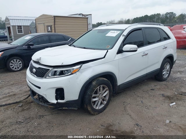 KIA Sorento Lx V6 2015 5XYKT4A76FG558456 Image 2
