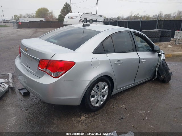 Chevrolet Cruze Ls Auto 2015 1G1PA5SH8F7128667 Image 4