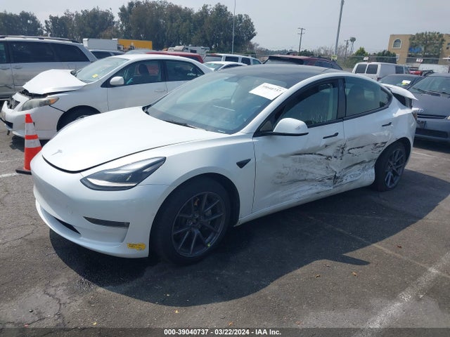 Tesla Model 3 Long Range Dual Motor All-wheel Drive 2022 5YJ3E1EB4NF271957 Image 2
