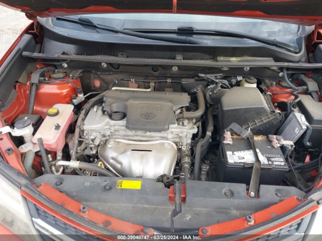 2T3WFREV3FW227219 Toyota Rav4 Xle