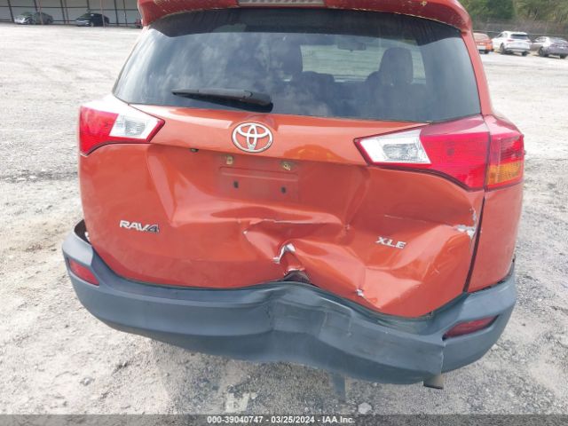 2T3WFREV3FW227219 Toyota Rav4 Xle