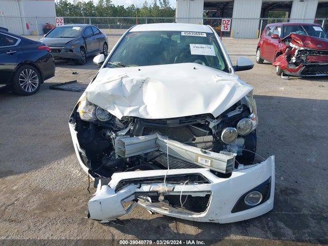Chevrolet Sonic Ltz Auto 2015 1G1JE5SB7F4184817 Image 11