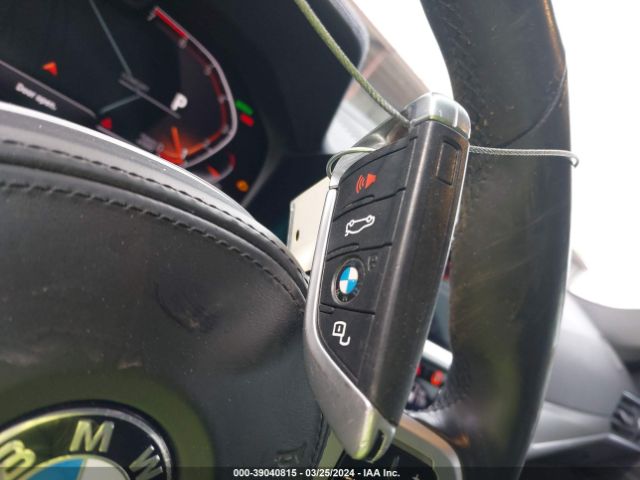 WBA5R1C51KAE82094 BMW 330I