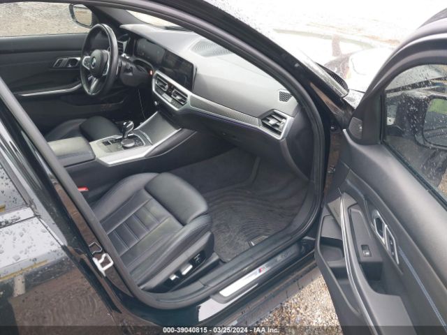 WBA5R1C51KAE82094 BMW 330I