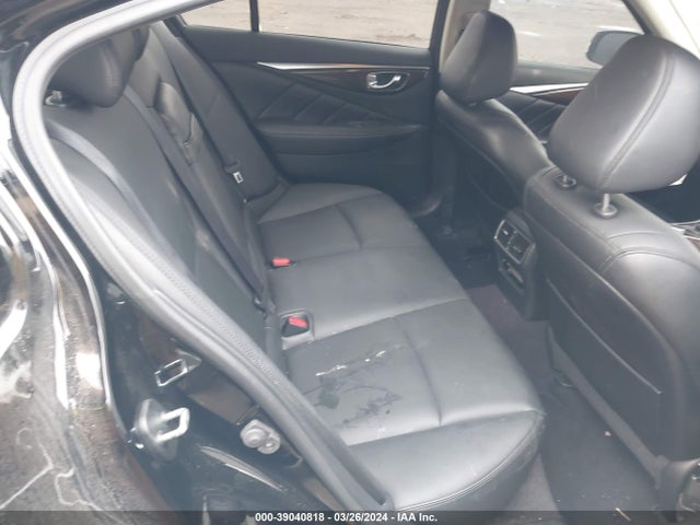 JN1EV7AR2JM445852 Infiniti Q50 3.0t Luxe