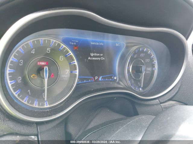 2C3CCAAG0KH623515 Chrysler 300 Touring L