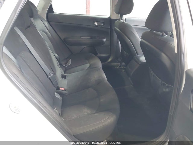KIA Optima Lx 2018 5XXGT4L37JG253870 Image 8