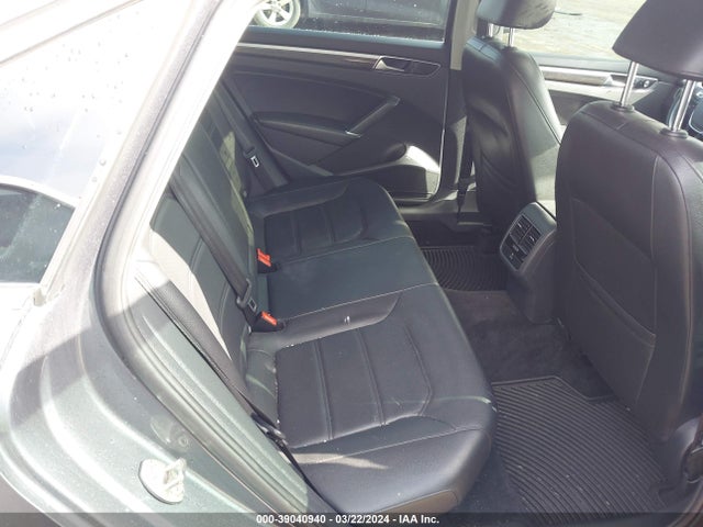 1VWBT7A38GC026935 Volkswagen Passat 1.8t Se