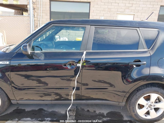 KIA Soul 2018 KNDJN2A29J7539923 Image 13
