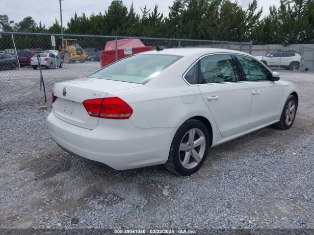 1VWBS7A34EC114042 Volkswagen Passat 1.8t Se