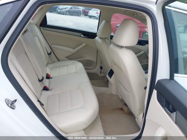 1VWBS7A34EC114042 Volkswagen Passat 1.8t Se