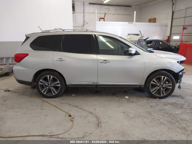 Nissan Pathfinder Platinum 2017 5N1DR2MM9HC642626 Image 14