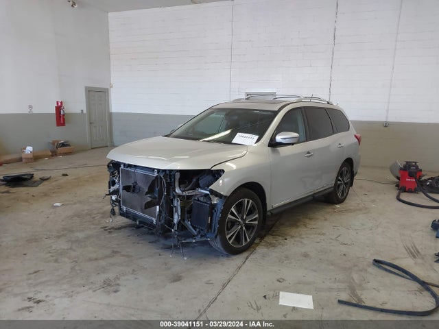 Nissan Pathfinder Platinum 2017 5N1DR2MM9HC642626 Image 2