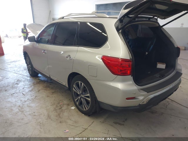 Nissan Pathfinder Platinum 2017 5N1DR2MM9HC642626 Image 3