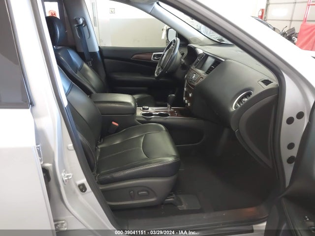 Nissan Pathfinder Platinum 2017 5N1DR2MM9HC642626 Image 5