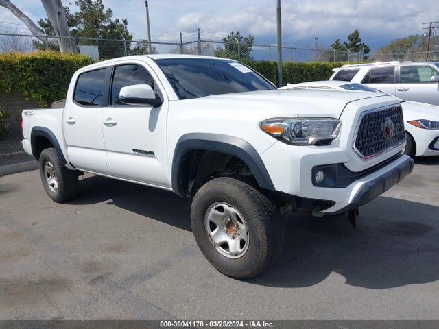 Toyota Tacoma Trd Off Road 2018 3TMAZ5CN2JM065719 zdjęcie główne