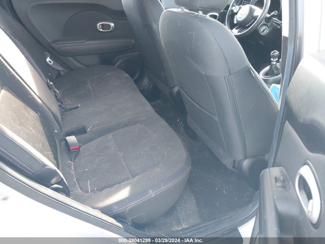 KIA Soul 2014 KNDJN2A25E7727893 Image 8