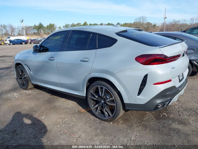 BMW X6 M60i 2024 5UX43EX08R9V00622 Image 3