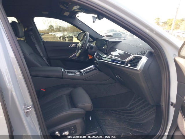 BMW X6 M60i 2024 5UX43EX08R9V00622 Image 5