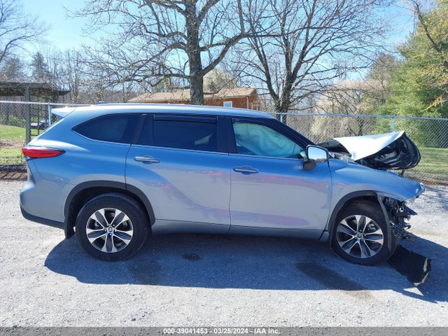 Toyota Highlander Xle 2023 5TDKDRBH9PS029461 Image 14