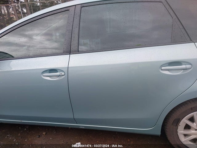 Toyota Prius V Three 2015 JTDZN3EU1FJ029631 Image 15