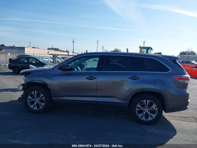 Toyota Highlander Le Plus V6 2015 5TDZKRFH7FS109936 Image 14