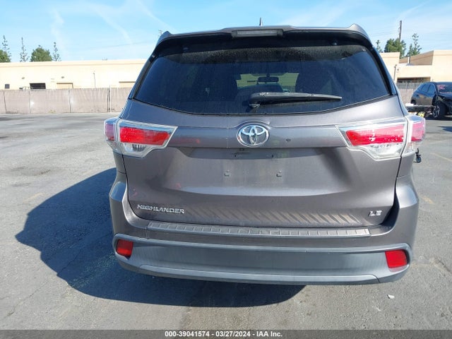 Toyota Highlander Le Plus V6 2015 5TDZKRFH7FS109936 Image 16