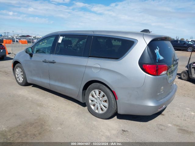 2C4RC1AG2JR148707 Chrysler PACIFICA L