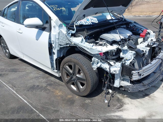Toyota PRIUS XLE 2021 JTDKAMFU9M3128555 Image 6
