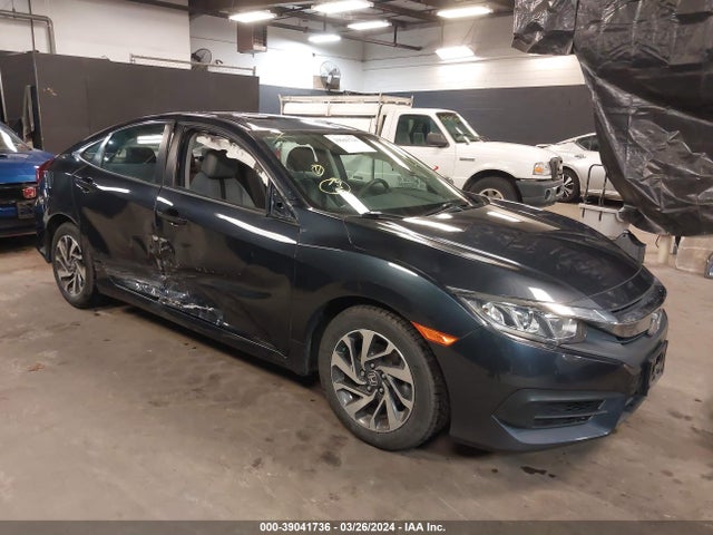 Honda CIVIC EX 2018 2HGFC2F72JH593330 main image