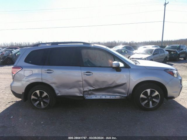 JF2SJAEC9JG468723 Subaru Forester 2.5i Premium