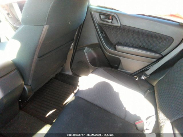 JF2SJAEC9JG468723 Subaru Forester 2.5i Premium