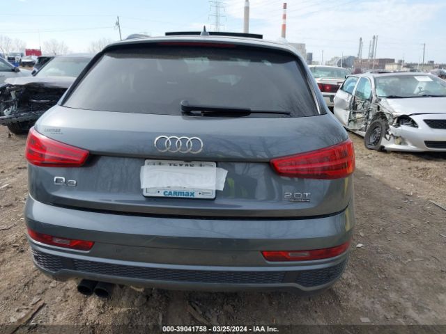 WA1GCCFS5HR003803 Audi Q3 2.0t Premium