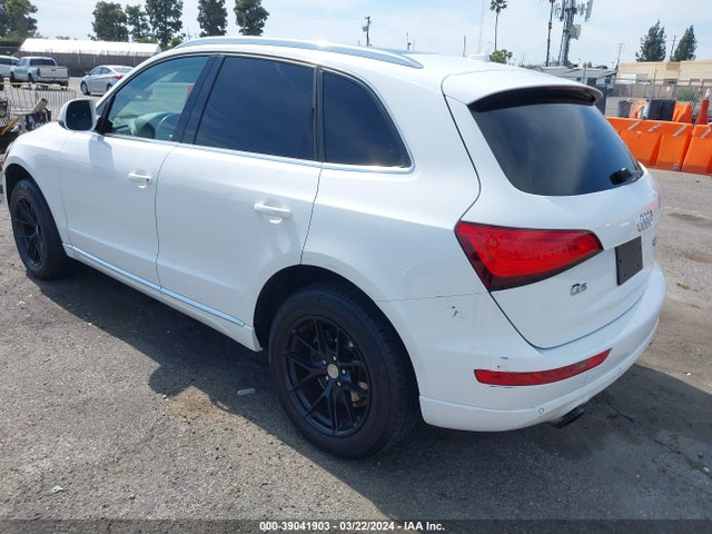 Audi Q5 2.0t Premium 2014 WA1LFAFP6EA044425 Image 3