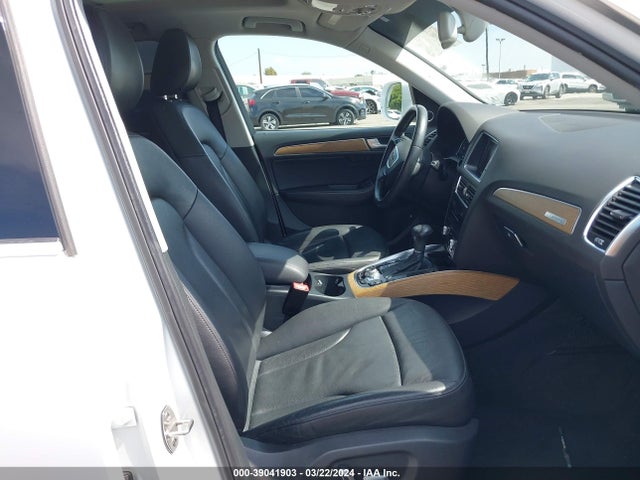 Audi Q5 2.0t Premium 2014 WA1LFAFP6EA044425 Image 5