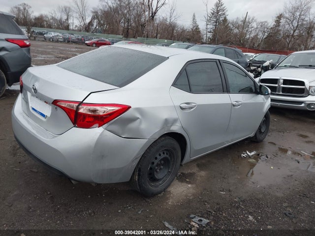 Toyota COROLLA L 2017 5YFBURHE7HP570404 Image 4