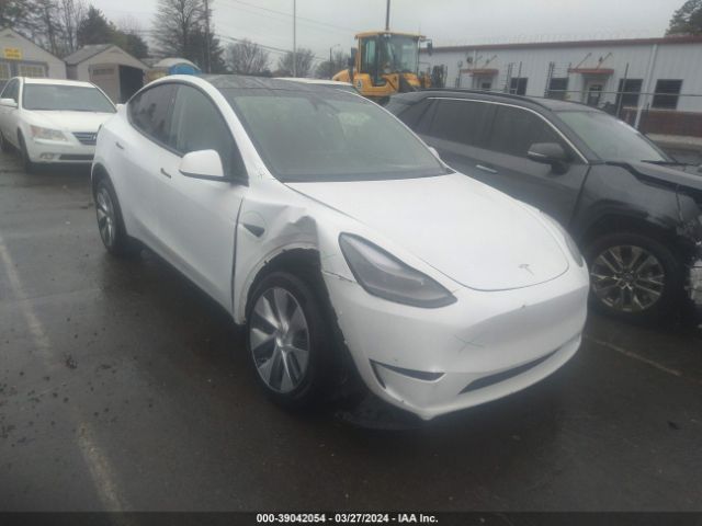 Продаж на аукціоні авто 2024 Tesla Model Y Long Range Dual Motor All-wheel Drive, vin: 7SAYGDEE2RA236562, номер лоту: 39042054